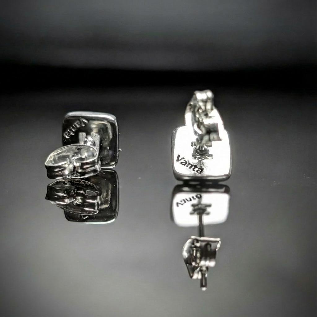 Vanta Moissanite Stud