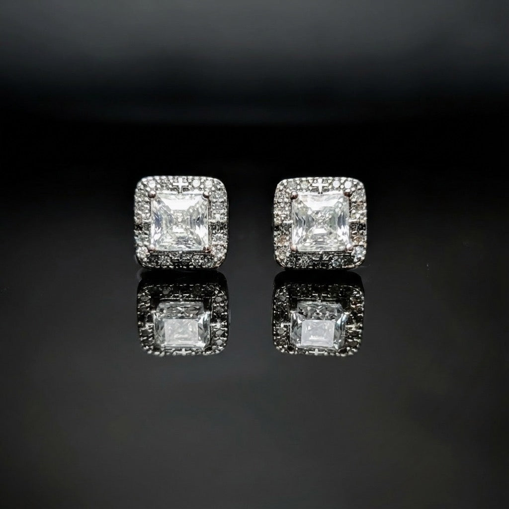 Vanta Moissanite Stud